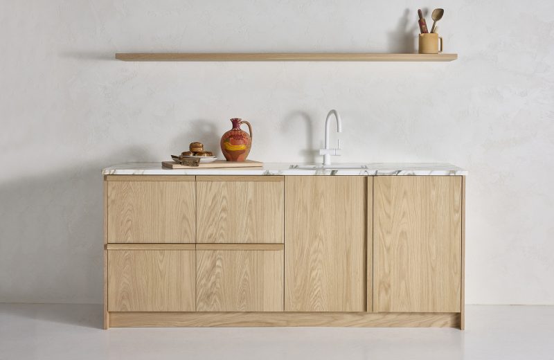 Angourie profile in American Oak Light